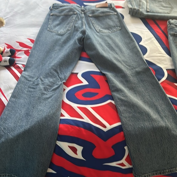 Excellent Condition 2 Lucky Brand jeans and 1 American Eagle Jeans - Picture 11 of 11